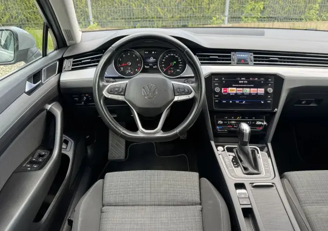 VOLKSWAGEN Passat 2.0 TSI Business DSG