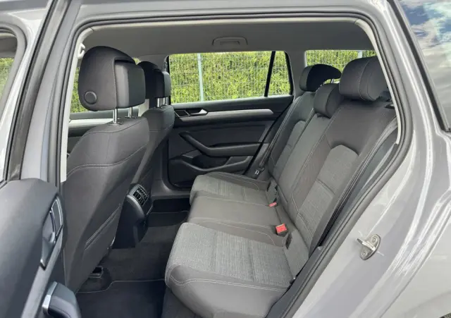 VOLKSWAGEN Passat 2.0 TSI Business DSG