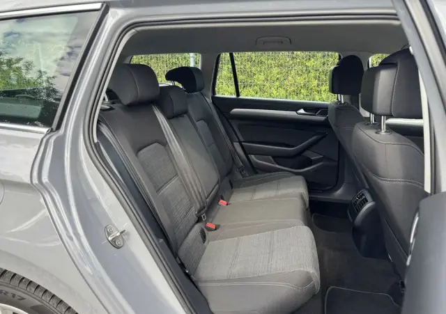 VOLKSWAGEN Passat 2.0 TSI Business DSG
