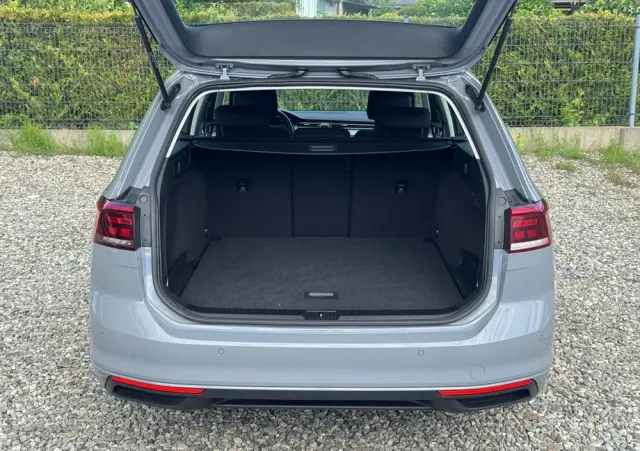 VOLKSWAGEN Passat 2.0 TSI Business DSG