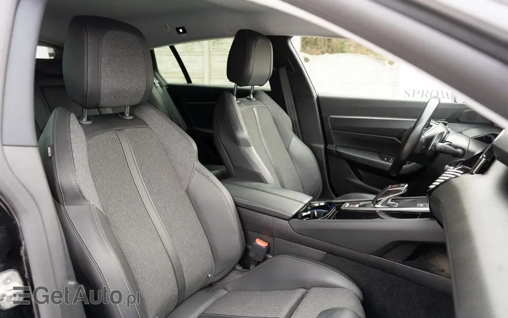 PEUGEOT 508 PureTech 180 EAT8 Allure Pack