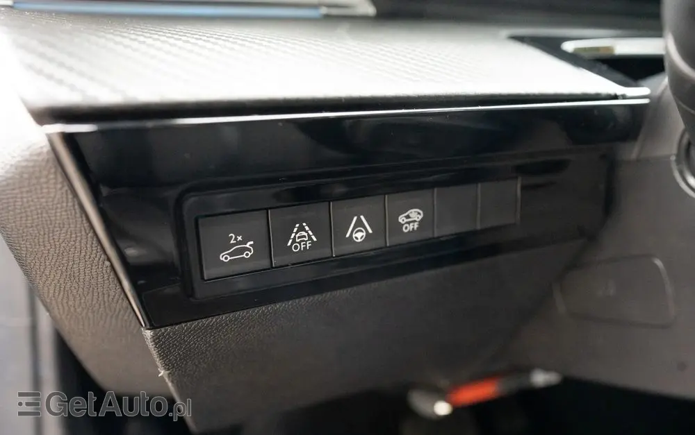 PEUGEOT 508 PureTech 180 EAT8 Allure Pack