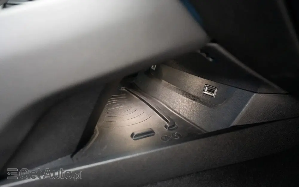 PEUGEOT 508 PureTech 180 EAT8 Allure Pack