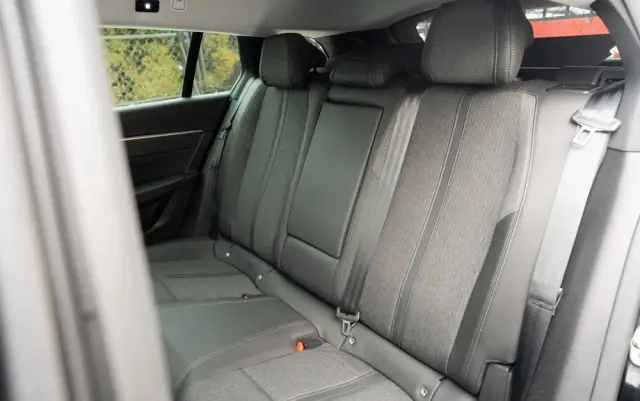 PEUGEOT 508 PureTech 180 EAT8 Allure Pack