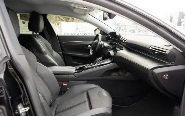 PEUGEOT 508 PureTech 180 EAT8 Allure Pack