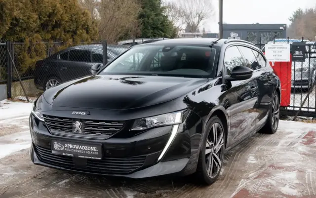 PEUGEOT 508 PureTech 180 EAT8 Allure Pack