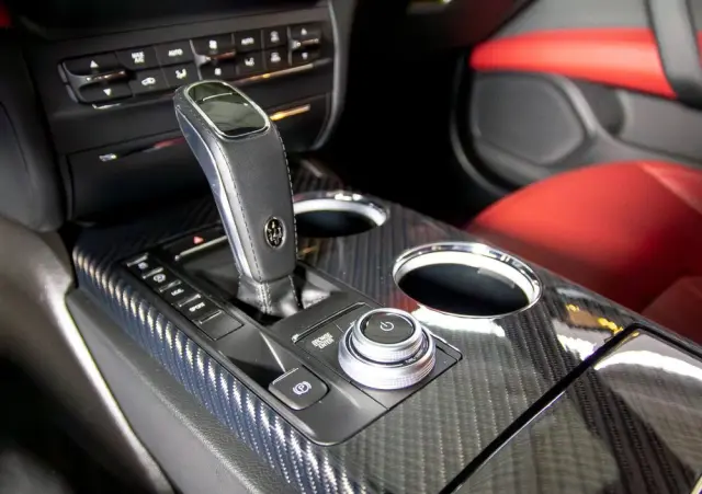 MASERATI Ghibli S Q4 Modena