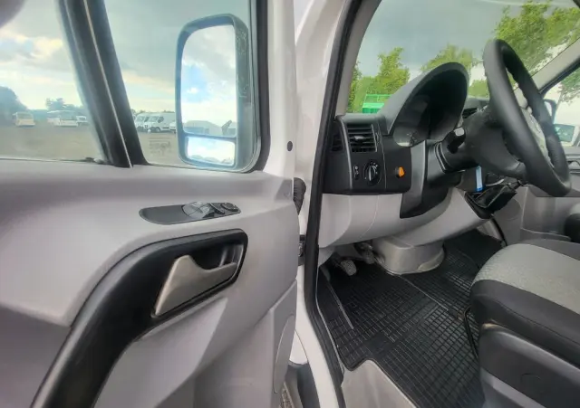 VOLKSWAGEN Crafter doka klima super stan sprowadzony 