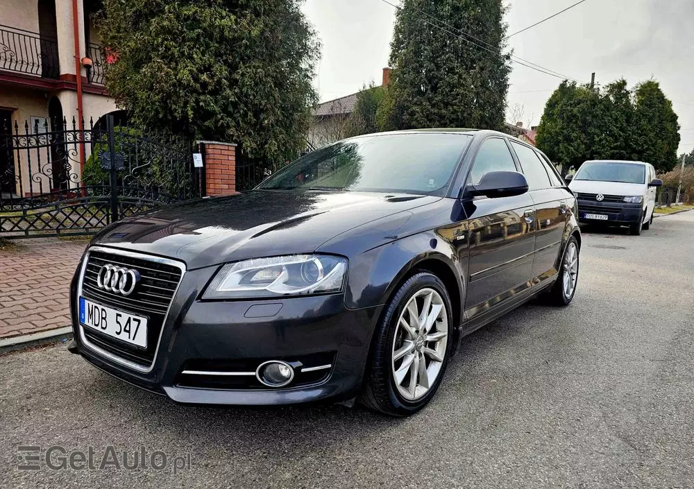 AUDI A3 2.0 TDI Sportback DPF S line Sportpaket (plus)
