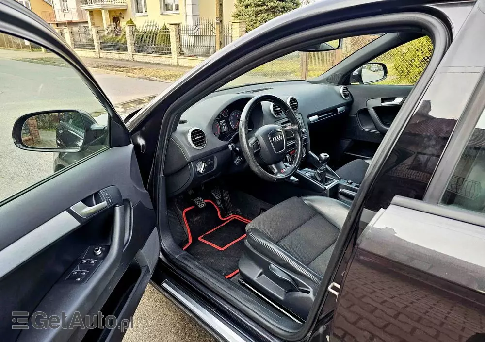 AUDI A3 2.0 TDI Sportback DPF S line Sportpaket (plus)