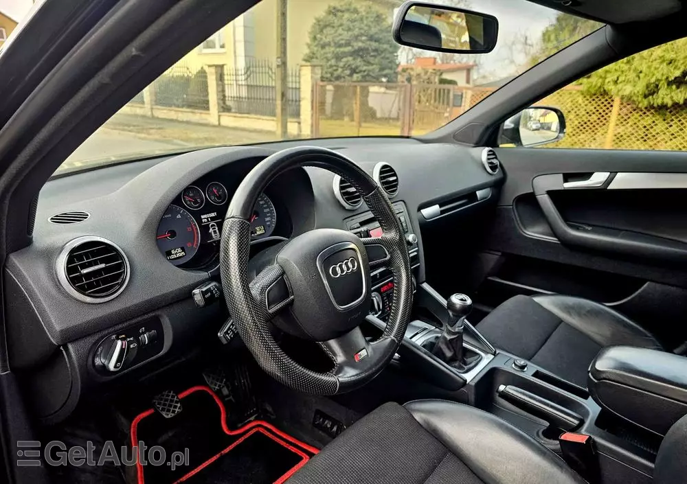 AUDI A3 2.0 TDI Sportback DPF S line Sportpaket (plus)