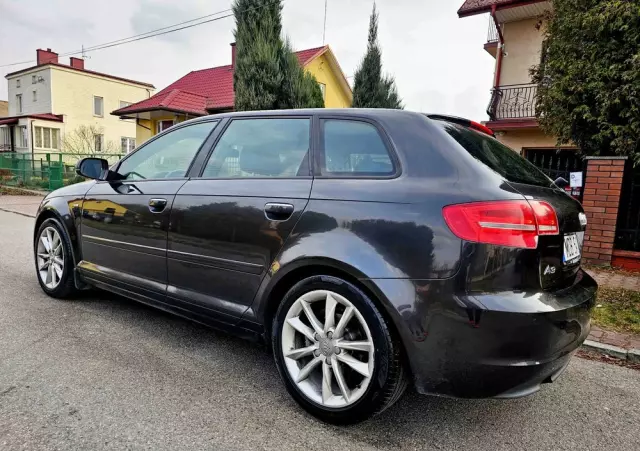 AUDI A3 2.0 TDI Sportback DPF S line Sportpaket (plus)