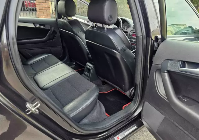 AUDI A3 2.0 TDI Sportback DPF S line Sportpaket (plus)