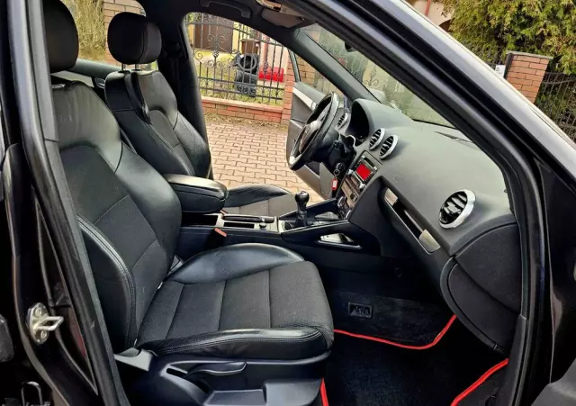 AUDI A3 2.0 TDI Sportback DPF S line Sportpaket (plus)