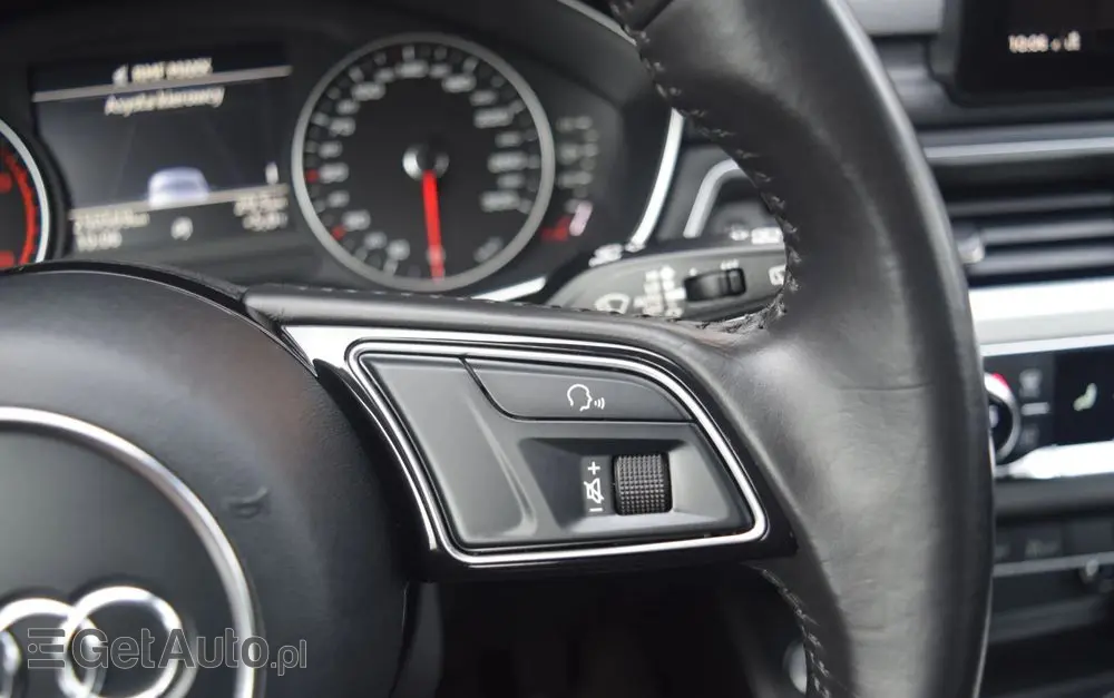 AUDI A4 Avant 2.0 TDI DPF S line Sportpaket