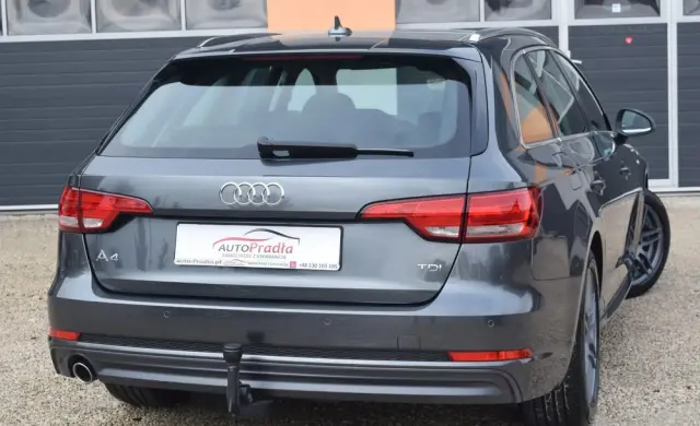 AUDI A4 Avant 2.0 TDI DPF S line Sportpaket