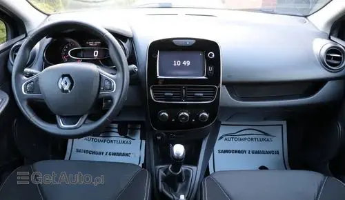 RENAULT Clio 