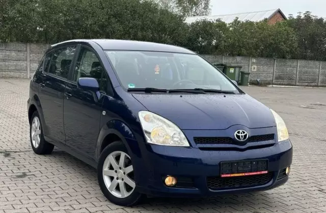 TOYOTA Corolla Verso 