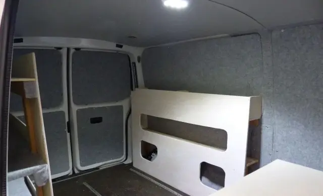 VOLKSWAGEN TRANSPORTER 