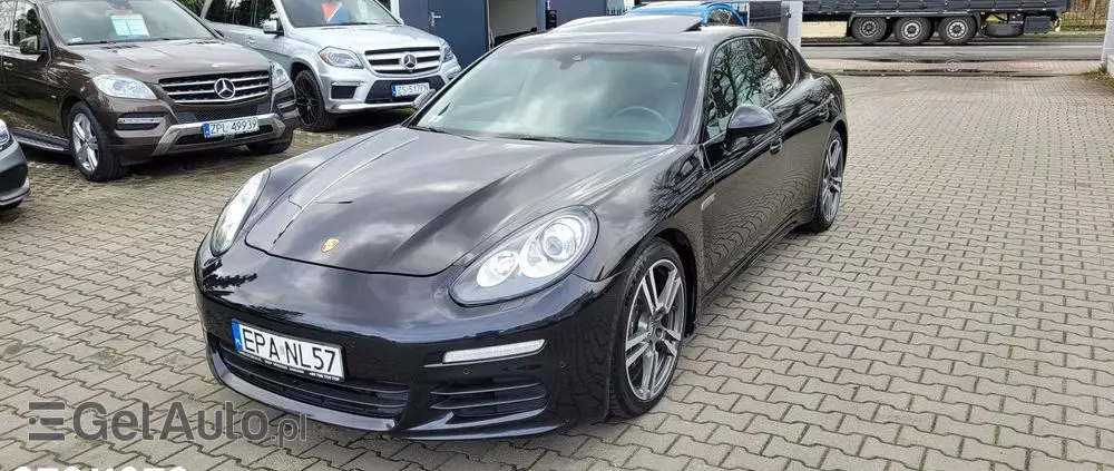 PORSCHE Panamera Diesel