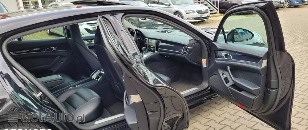 PORSCHE Panamera Diesel