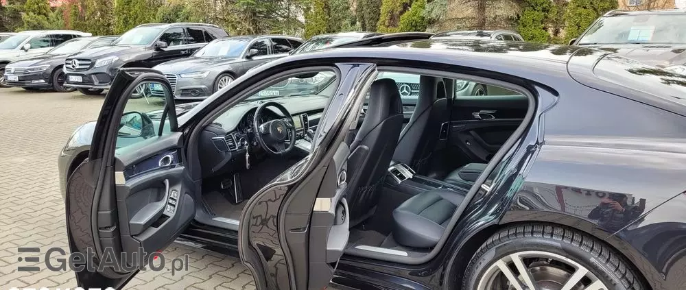 PORSCHE Panamera Diesel