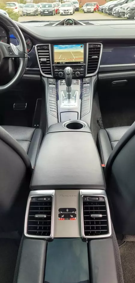 PORSCHE Panamera Diesel