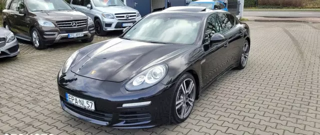 PORSCHE Panamera Diesel