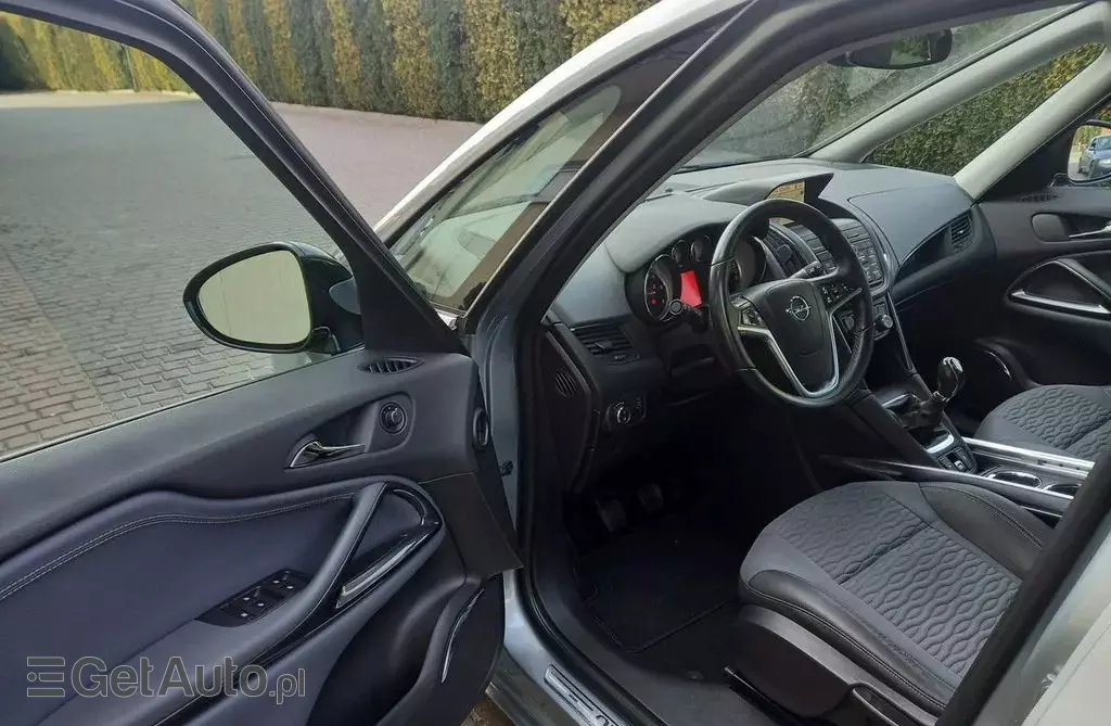 OPEL Zafira 