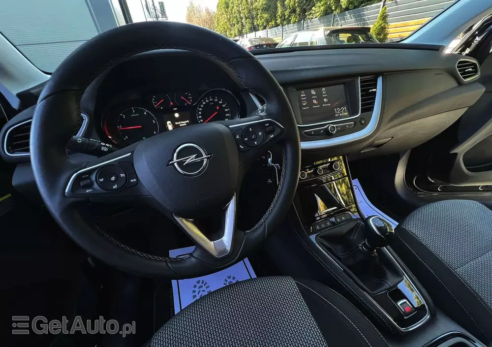 OPEL Grandland X 