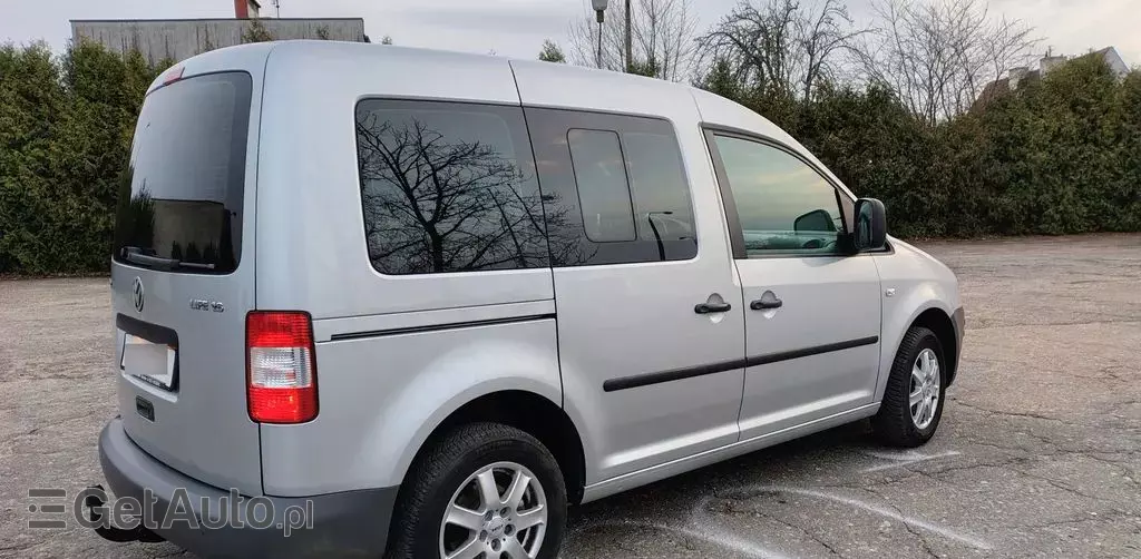 VOLKSWAGEN Caddy 