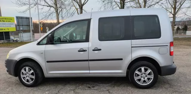 VOLKSWAGEN Caddy 