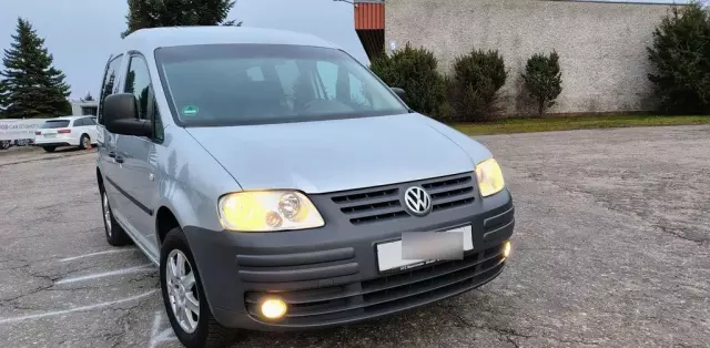 VOLKSWAGEN Caddy 