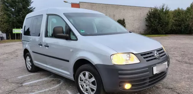 VOLKSWAGEN Caddy 