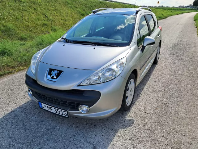 PEUGEOT 207 