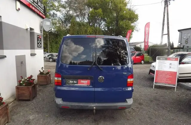 VOLKSWAGEN TRANSPORTER 