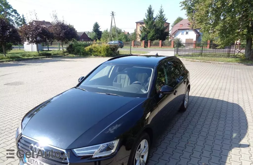 AUDI A4 