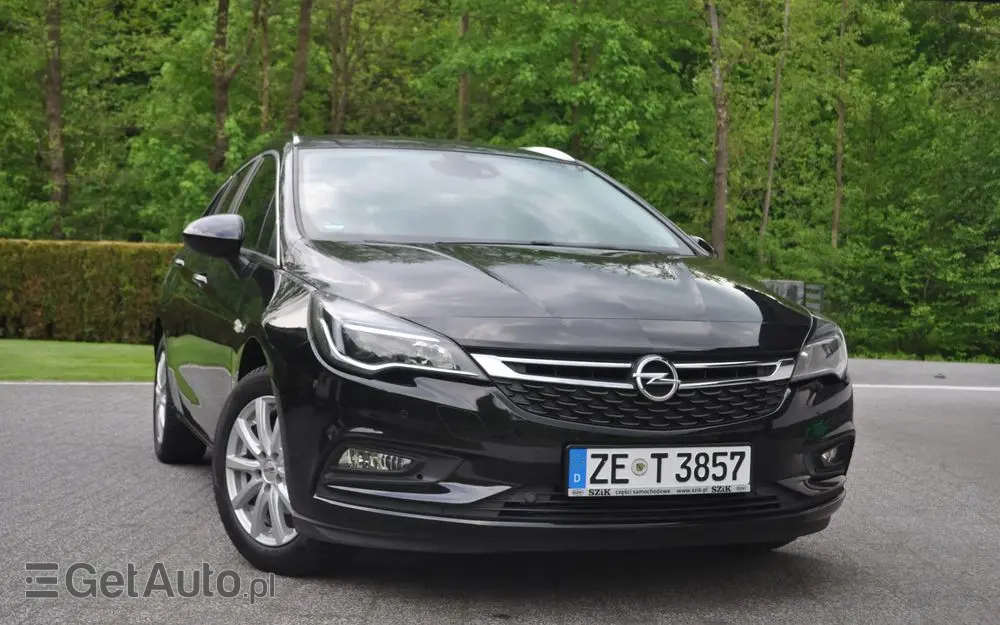 OPEL Astra 1.4 Turbo Edition