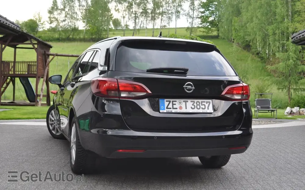 OPEL Astra 1.4 Turbo Edition