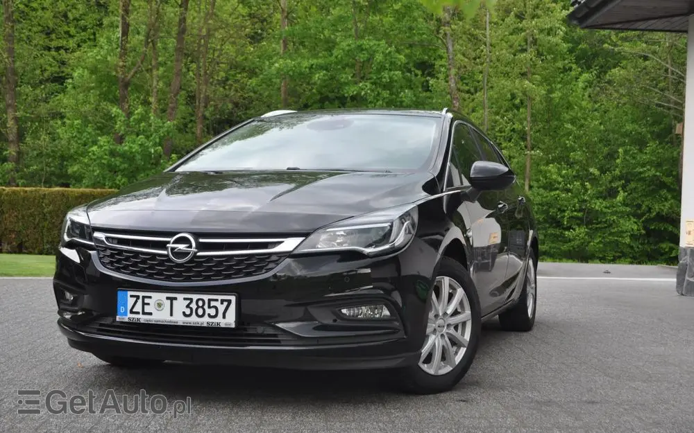 OPEL Astra 1.4 Turbo Edition