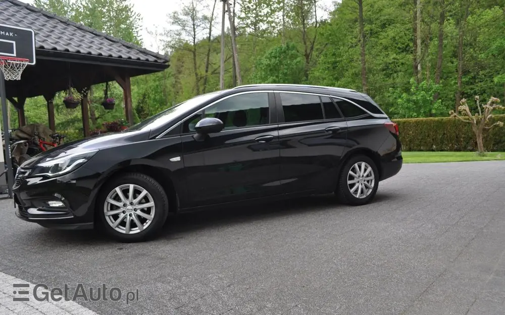 OPEL Astra 1.4 Turbo Edition
