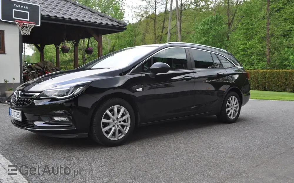 OPEL Astra 1.4 Turbo Edition