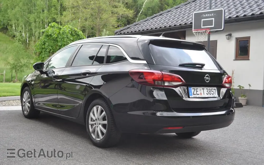 OPEL Astra 1.4 Turbo Edition
