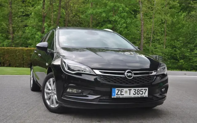 OPEL Astra 1.4 Turbo Edition