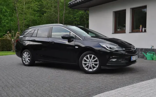 OPEL Astra 1.4 Turbo Edition