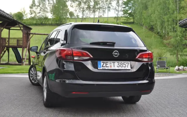OPEL Astra 1.4 Turbo Edition