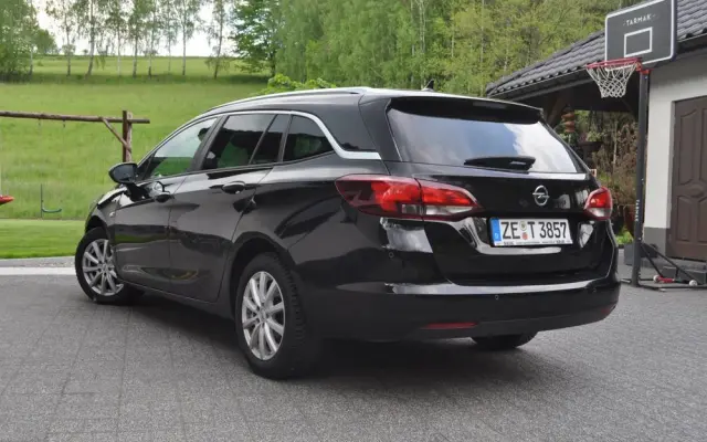 OPEL Astra 1.4 Turbo Edition