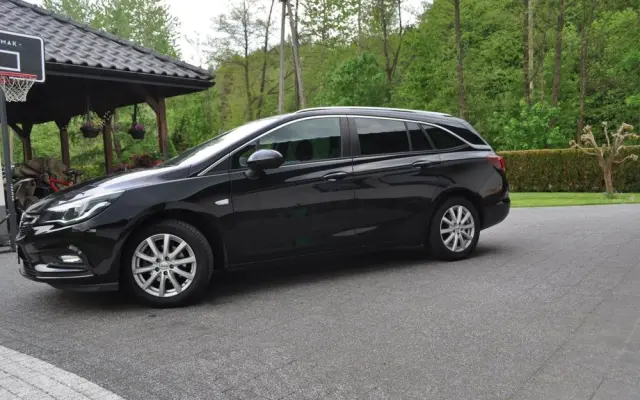 OPEL Astra 1.4 Turbo Edition