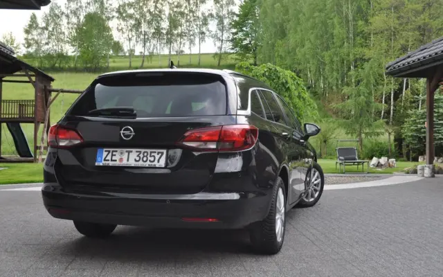 OPEL Astra 1.4 Turbo Edition