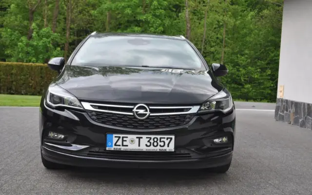 OPEL Astra 1.4 Turbo Edition